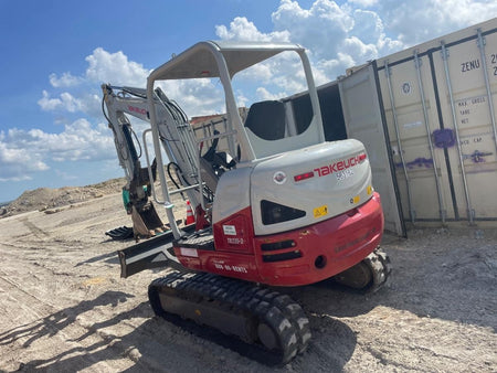 2025 TAKEUCHI TB235-2R