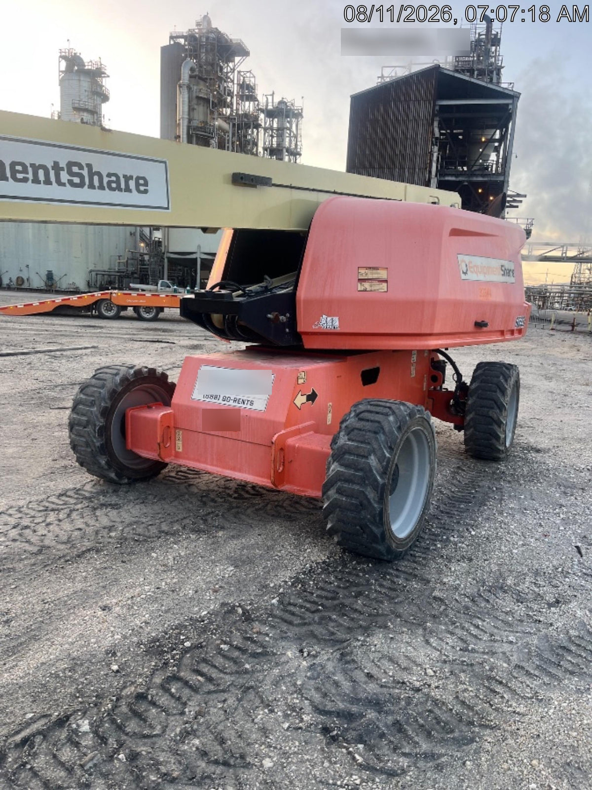 2019 JLG 660SJ