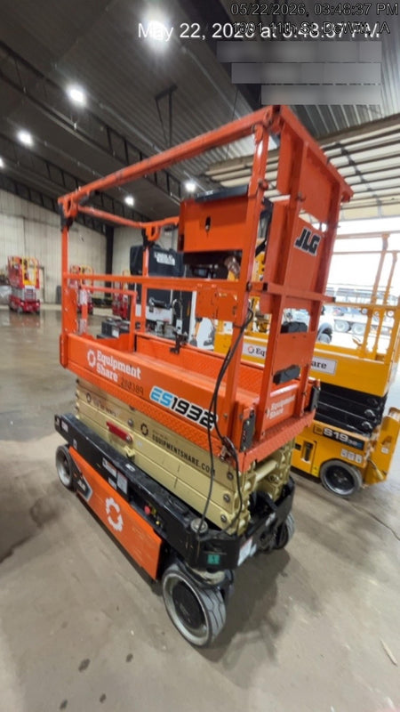 2022 JLG ES1932