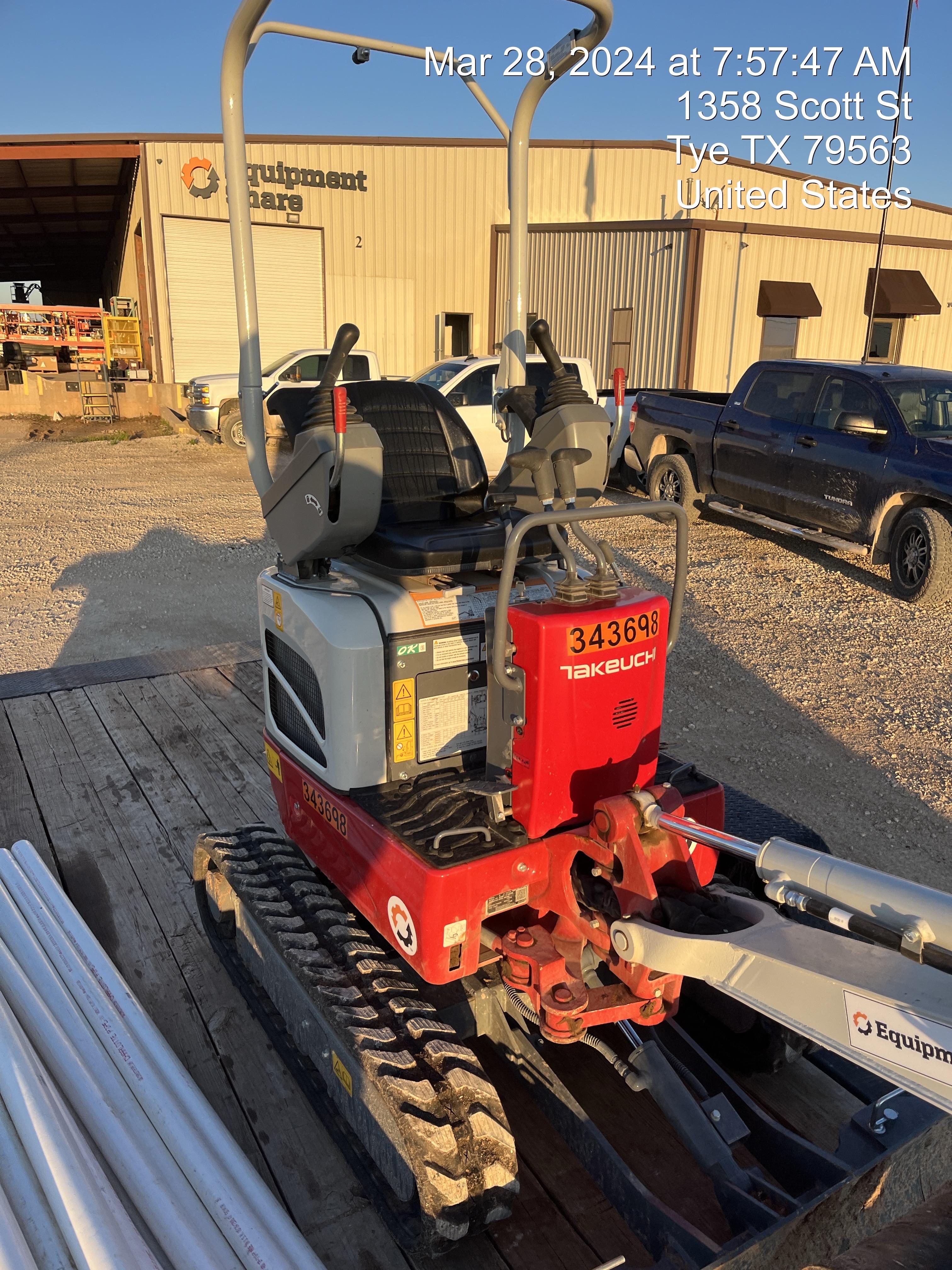 2023 TAKEUCHI TB210R