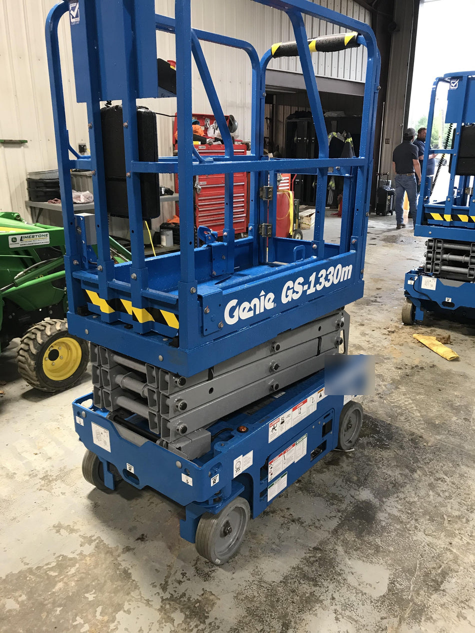 2021 GENIE GS-1330m