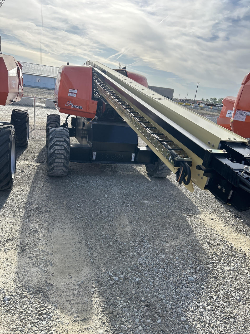2025 JLG 660SJ