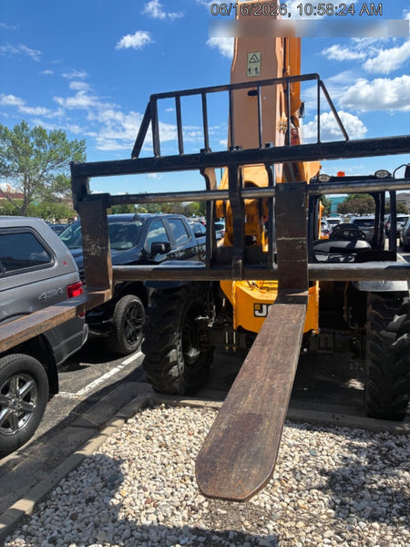2020 JCB 509-42 Canopy, Solid Tires, Work Lights, Beacon, Aux Hydraulics, Back up Alarm, Lifting Eye, ES Decals