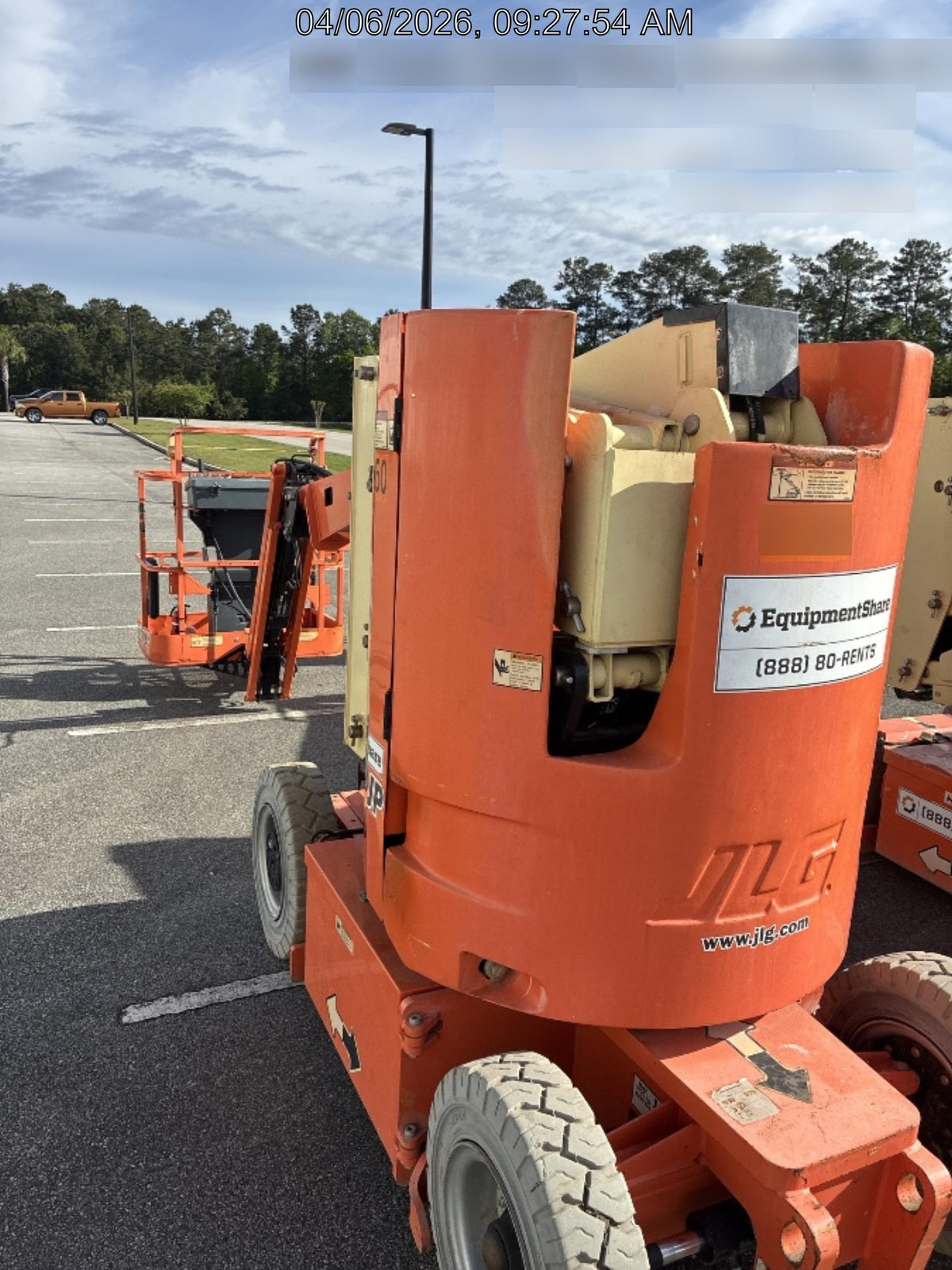 2019 JLG E300AJP