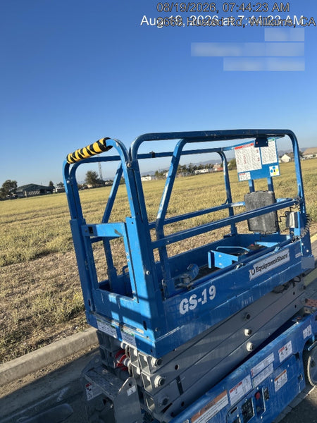 2019 Genie GS-1930 Half Height Swing Gate, 800W Inverter