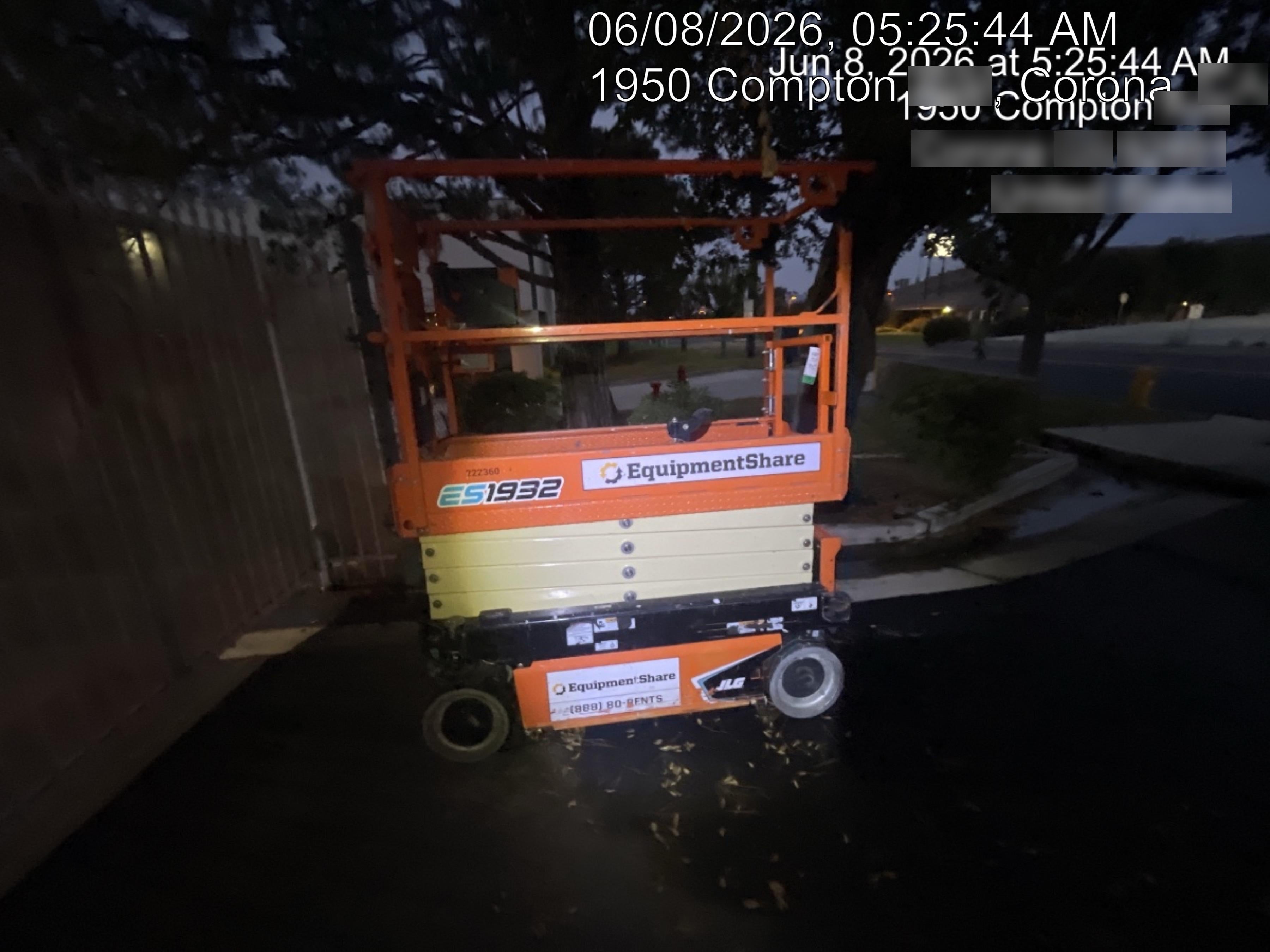 2022 JLG ES1932