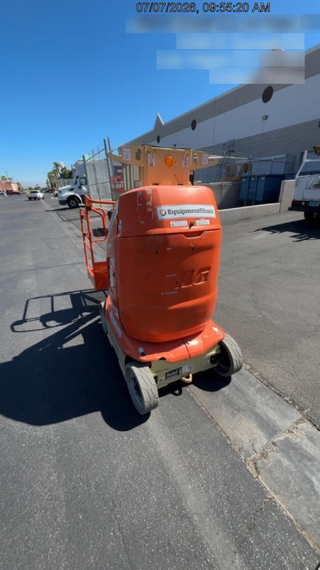 2022 JLG 26E