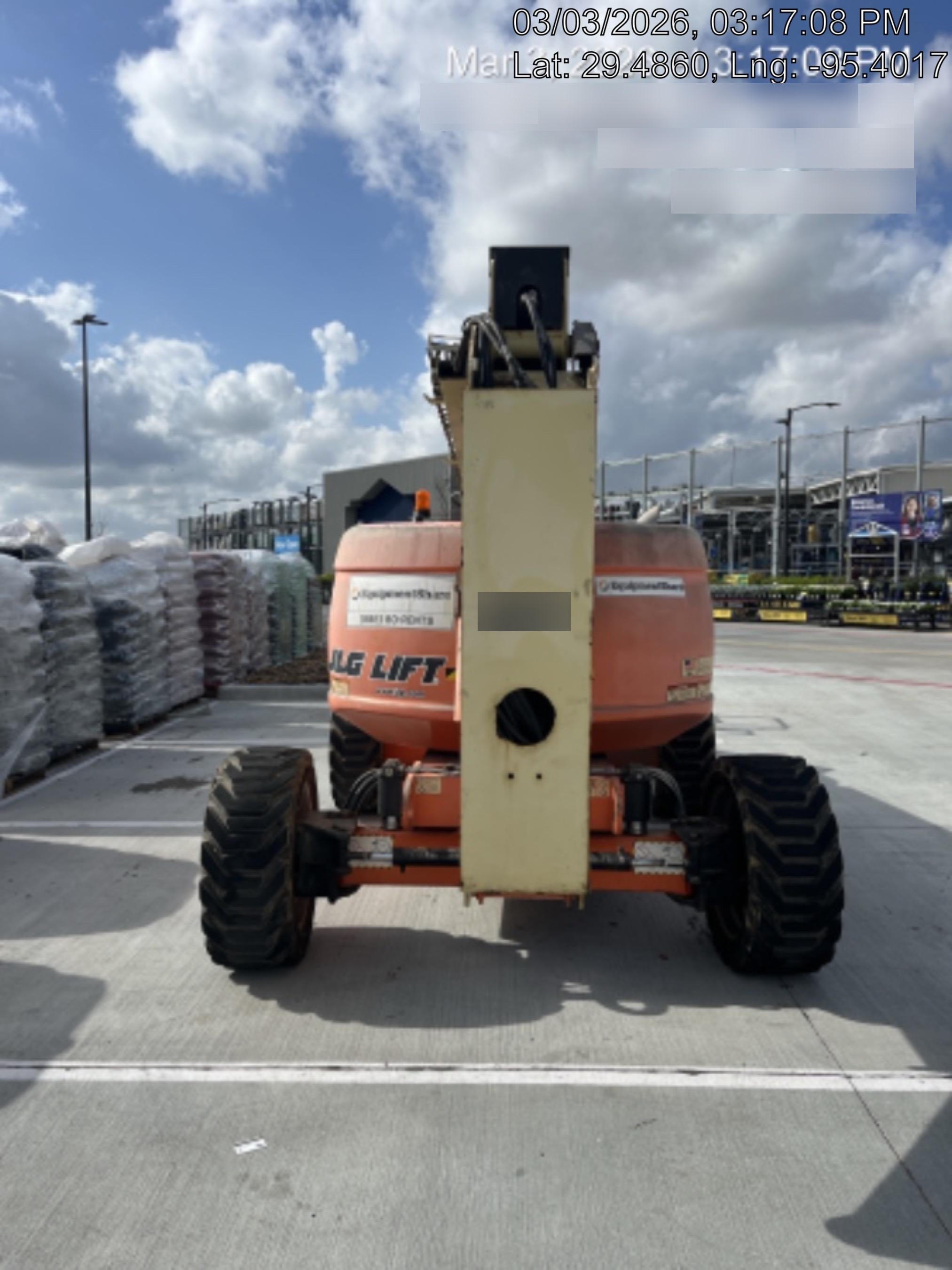 2019 JLG 600AJ