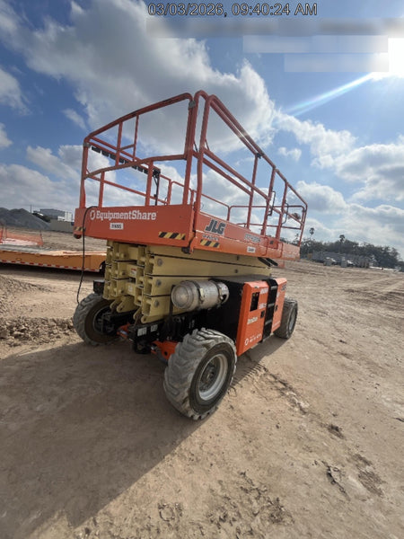 2023 JLG RT4394
