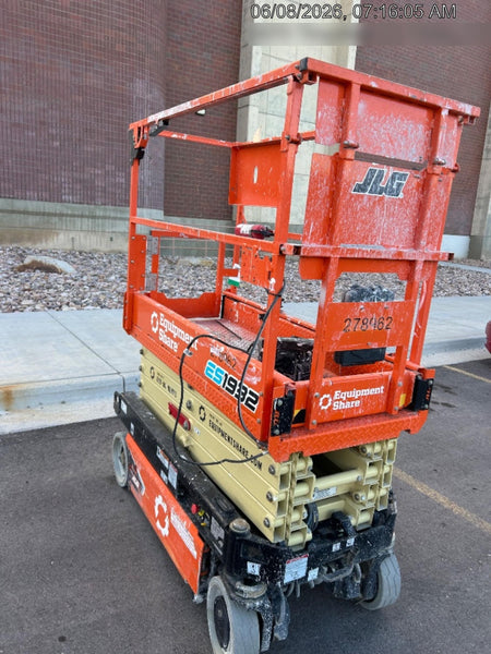 2022 JLG ES1932