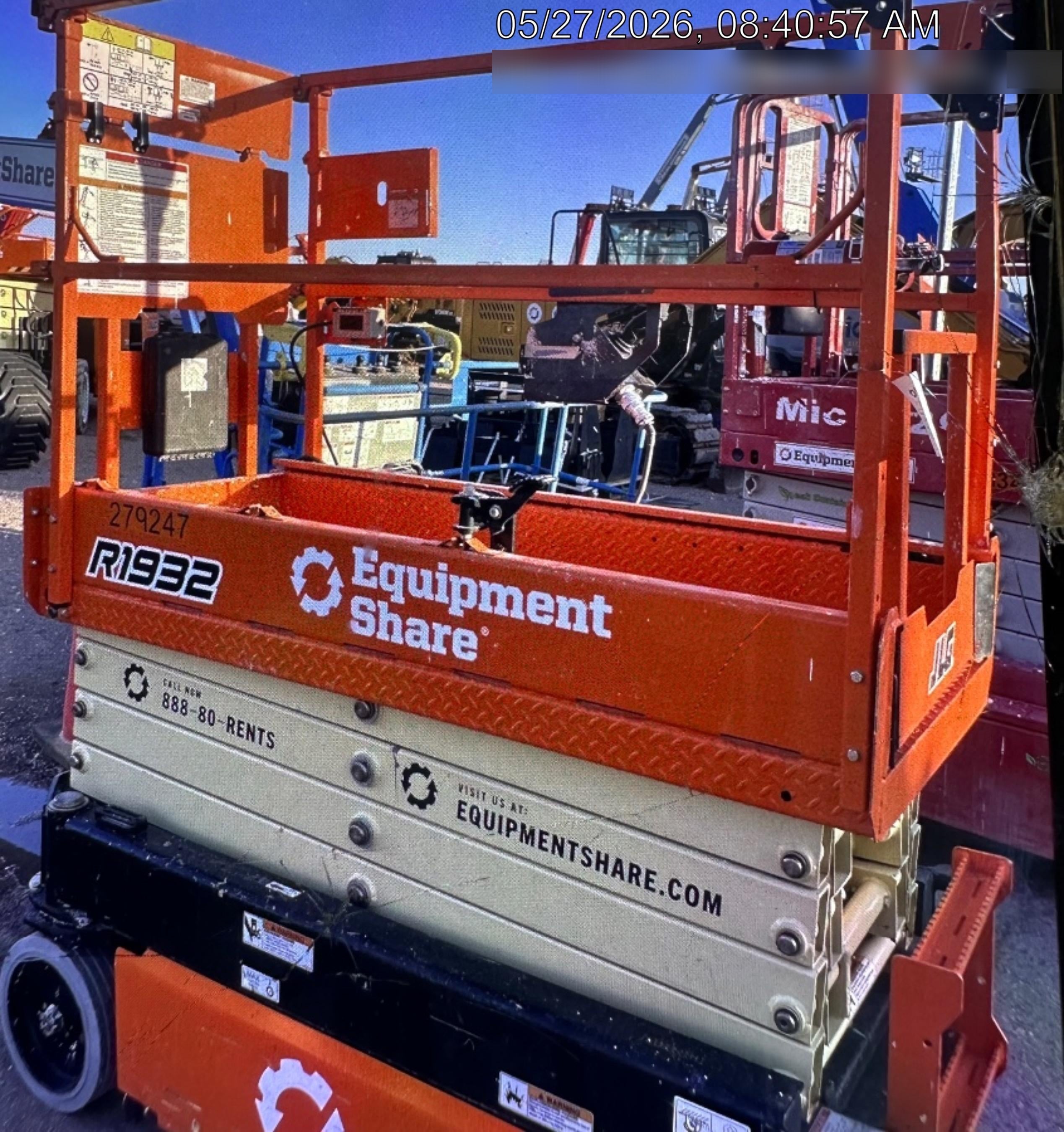 2022 JLG R1932