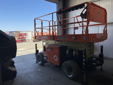 2022 JLG RT3369