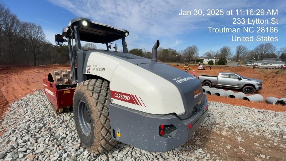 2024 DYNAPAC CA2500D