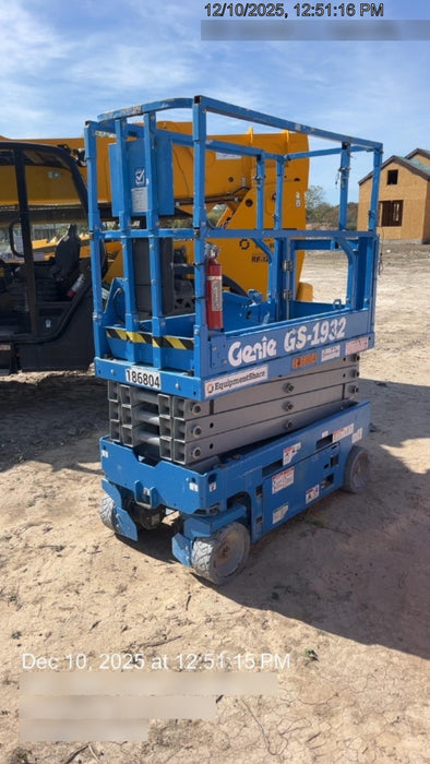 2021 GENIE GS-1932