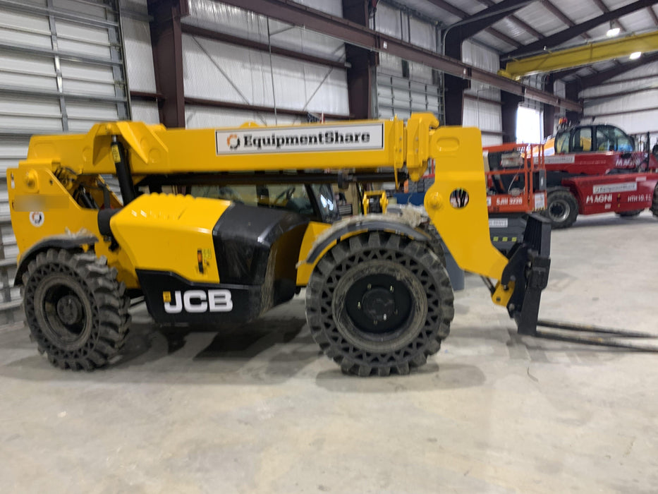 2020 JCB 506-36 Cab/Heat/Air, 74 HP, Solid Tires, STD Worklight, Beacon, Aux Hydraulics, Lifting Eye, Back up Alarm w/48" Carriage/48" Forks