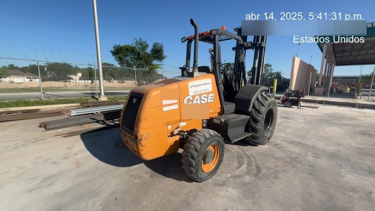 2019 CASE 588H