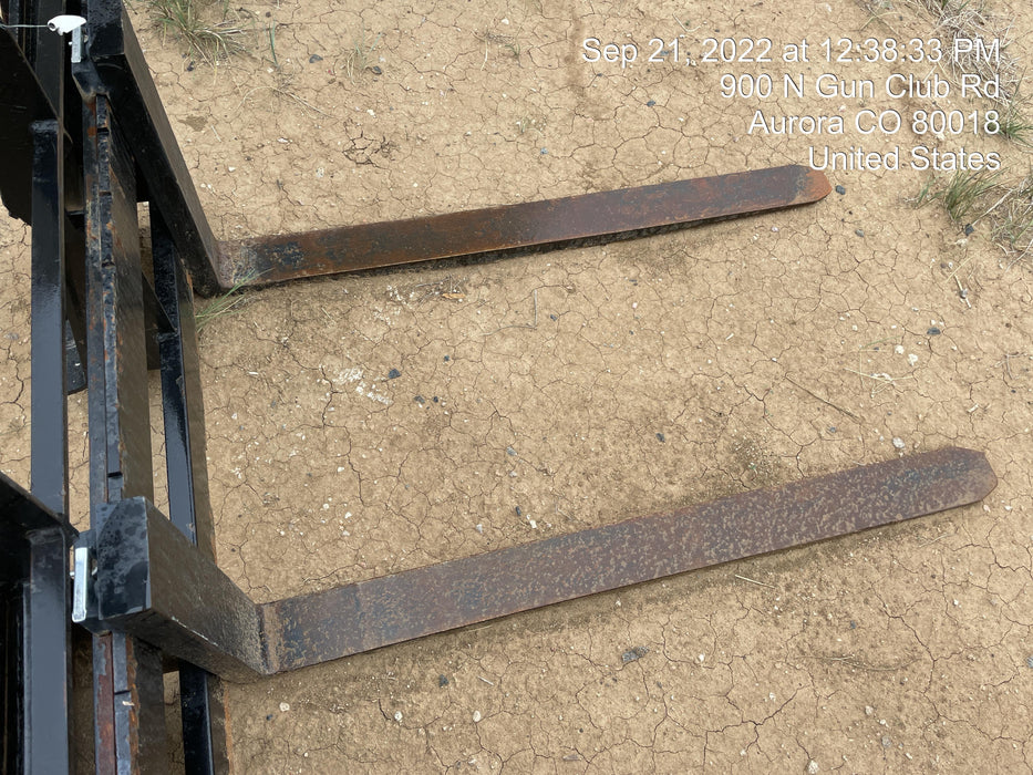 2022 ARROW MATERIAL HANDLING 60" Pallet Forks - Arrow