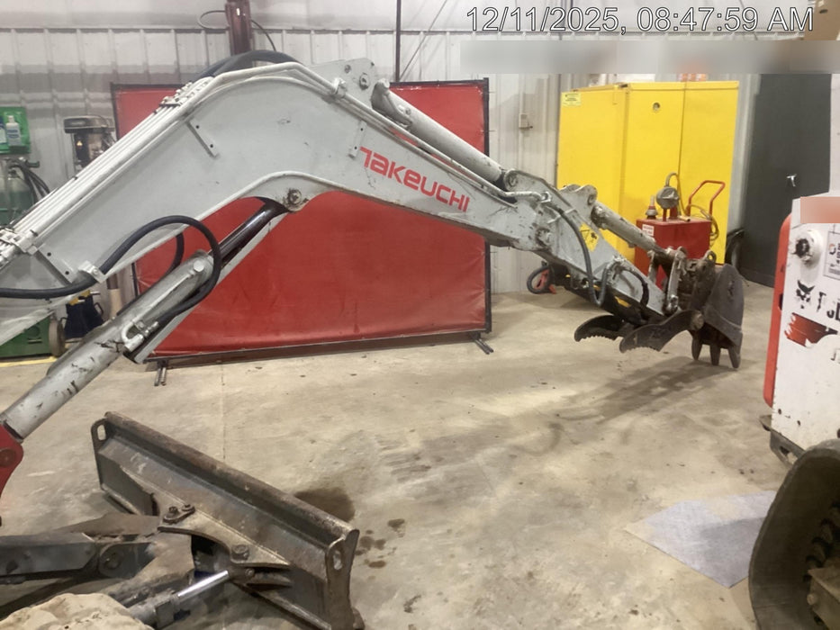 2018 Takeuchi TB235-2CR TAKEUCHI TB235CRA