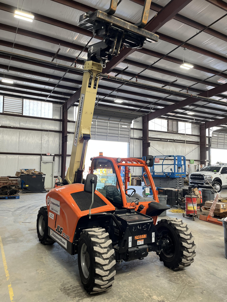 2023 JLG G5-18A