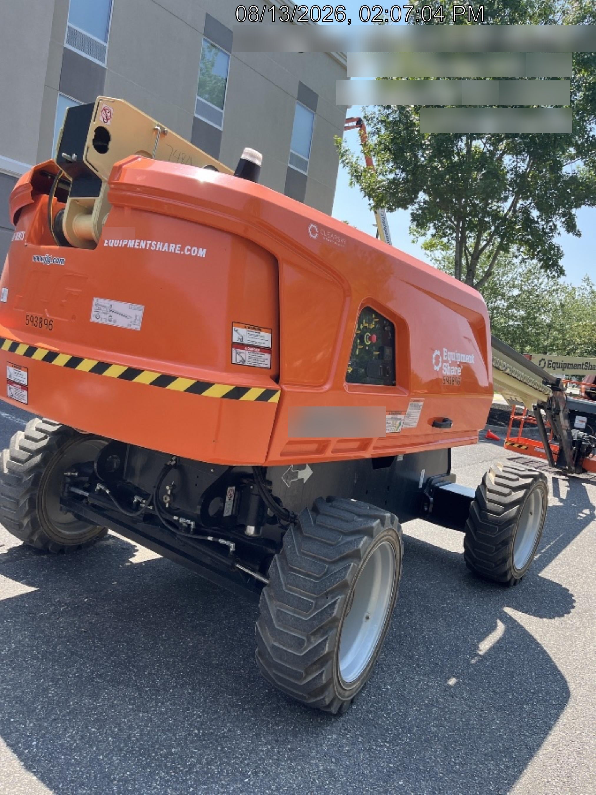 2025 JLG 660SJ