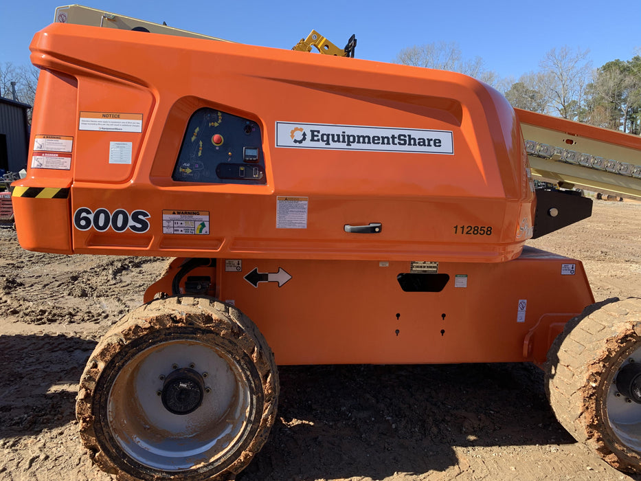 2020 JLG 600S