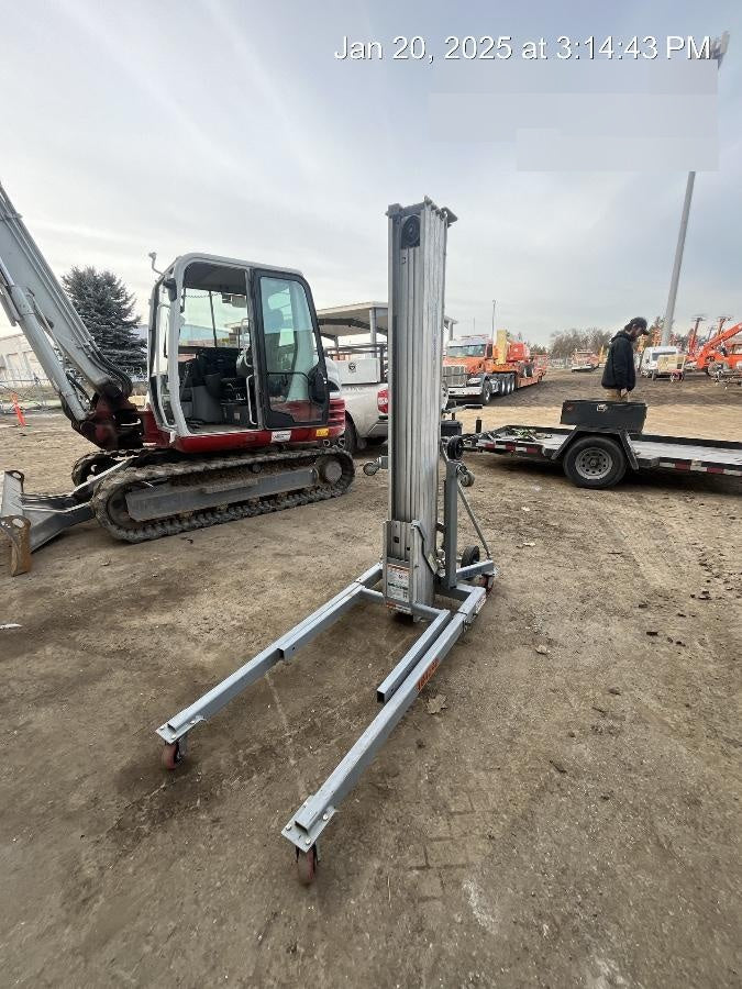 2020 GENIE SLC-24