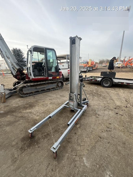 2020 GENIE SLC-24