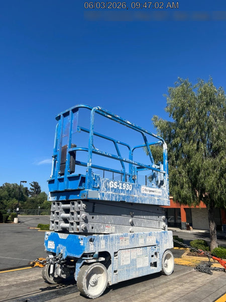 2019 Genie GS-1930 Half Height Swing Gate, 800W Inverter
