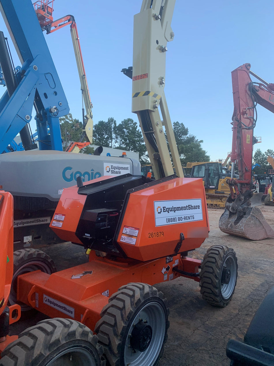 2022 JLG 340AJ