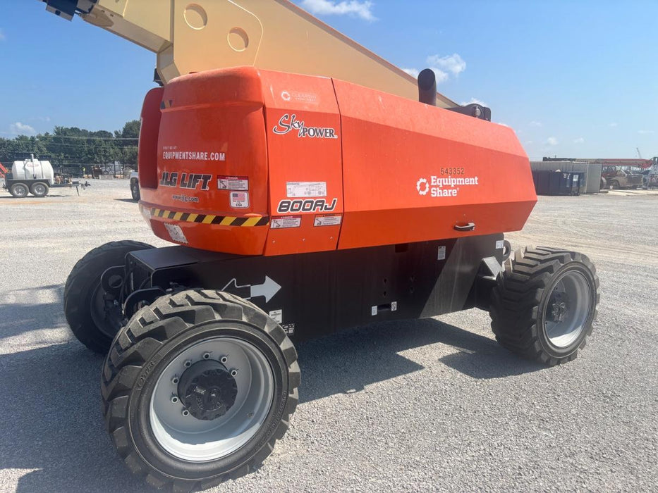 2025 JLG 800AJ