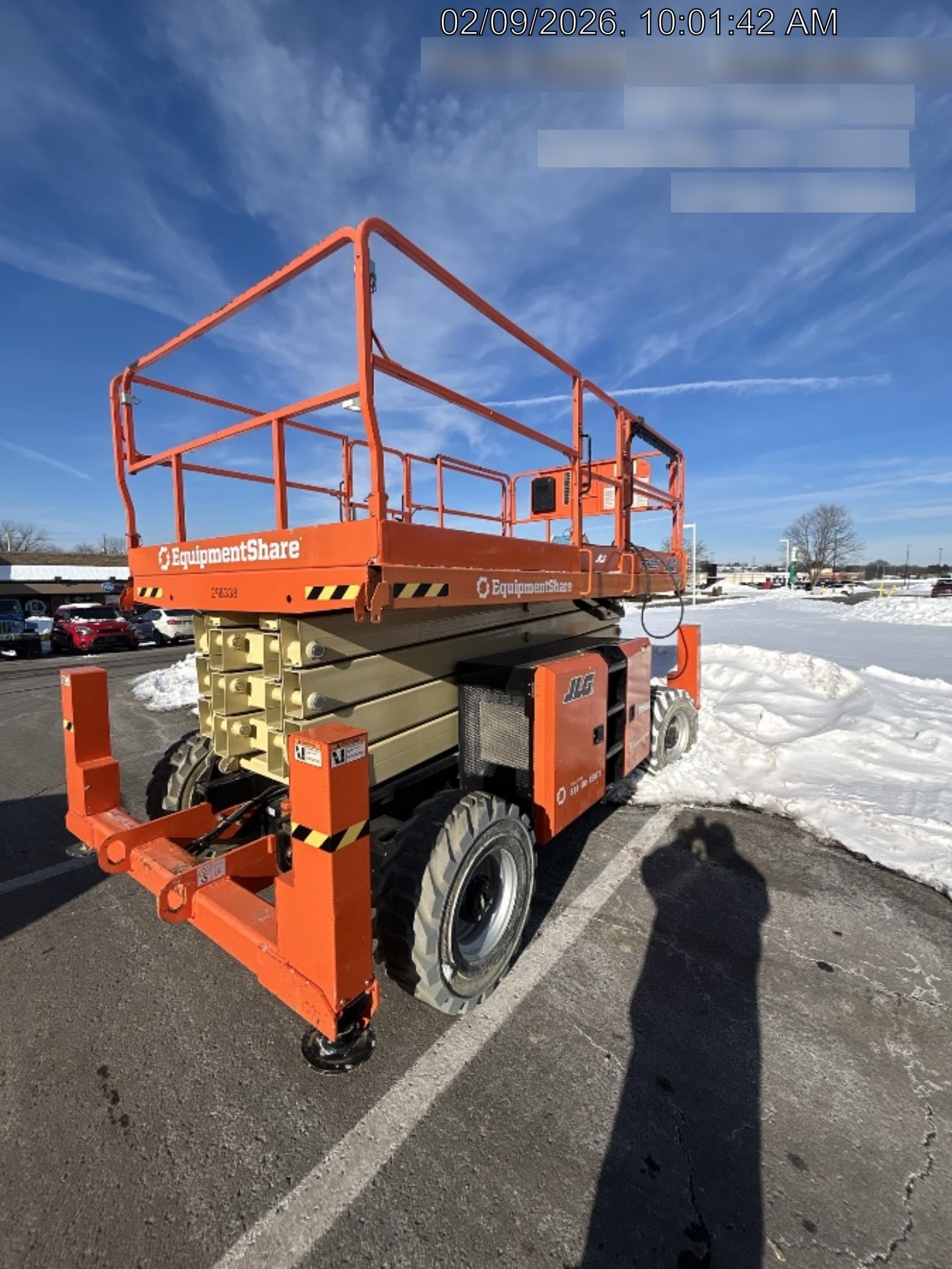 2023 JLG RT4394