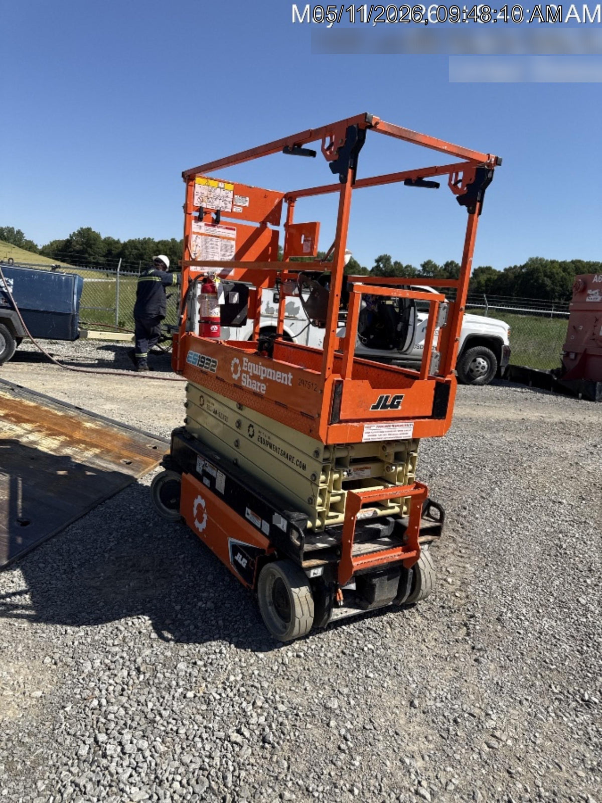 2023 JLG ES1932