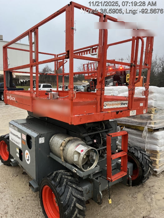 2017 SKYJACK SJ6832 RT