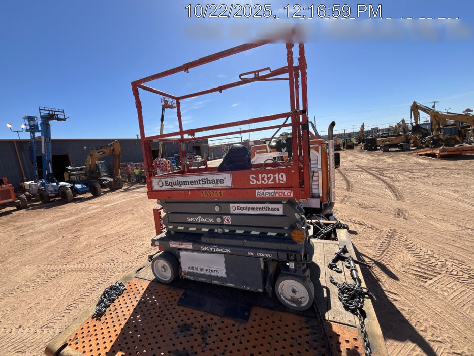 2021 SKYJACK SJ3219