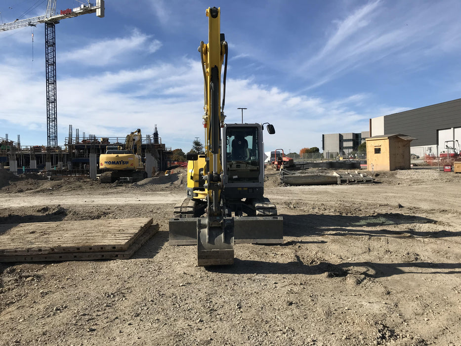 Wacker Neuson ET90 Enclosed Cab, Hybrid Tracks, Long Dipperstick, Bucket