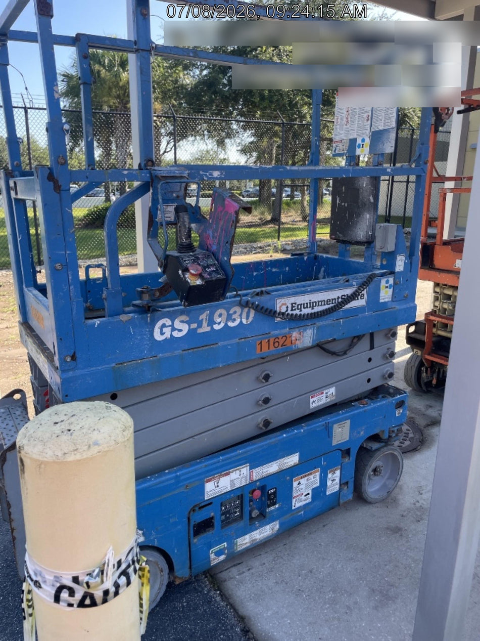 2020 Genie GS-1930 Solid Non Marking Tires, Beacon, Folding rails with half height swing gate