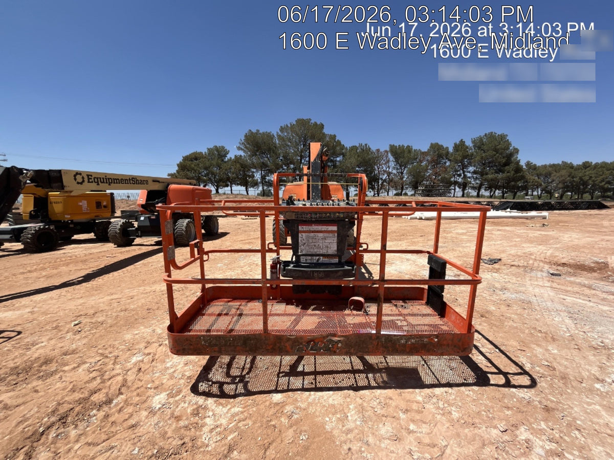 2021 JLG 800AJ