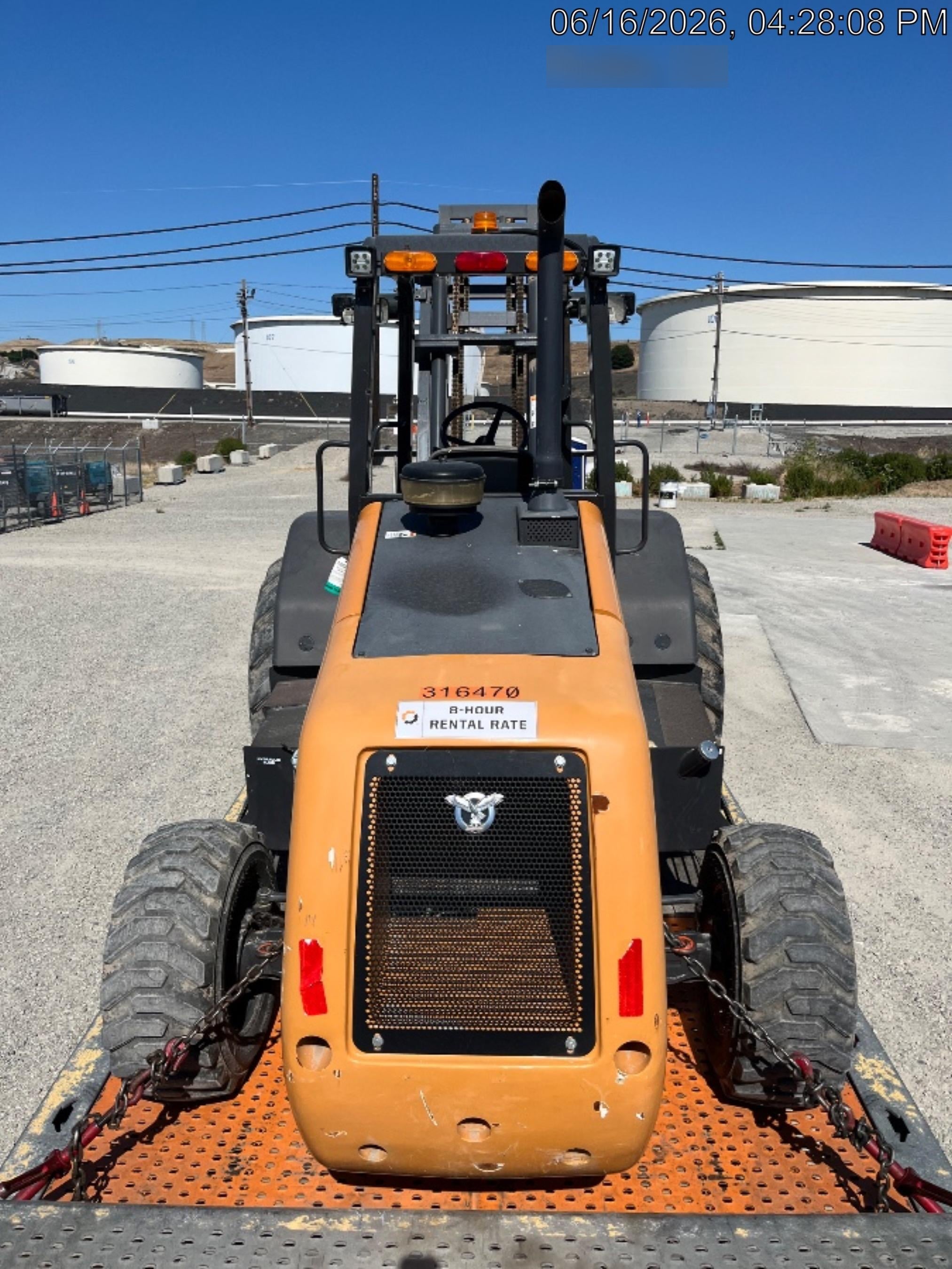 2023 CASE 588H