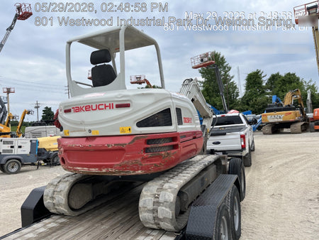 2022 TAKEUCHI TB250-2R