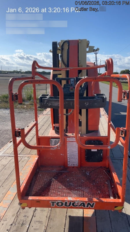 2022 JLG 26E