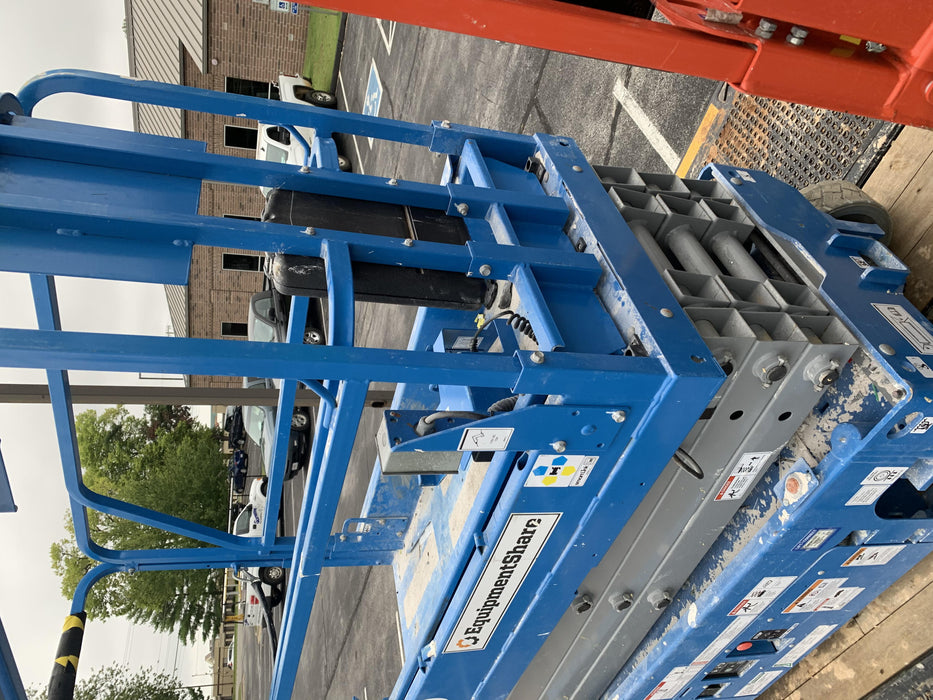 2019 Genie GS-1930 Fixed Rails with Chain Entry