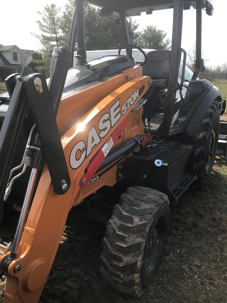 2023 CASE 570N EP