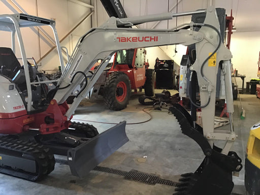 2020 Takeuchi TB235-2R Canopy, Rubber Tracks, Manual TAG QC