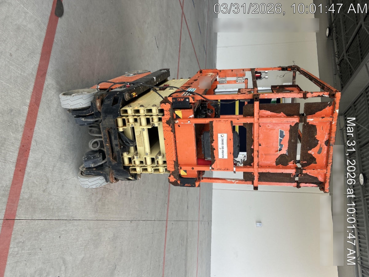 2021 JLG ES1932
