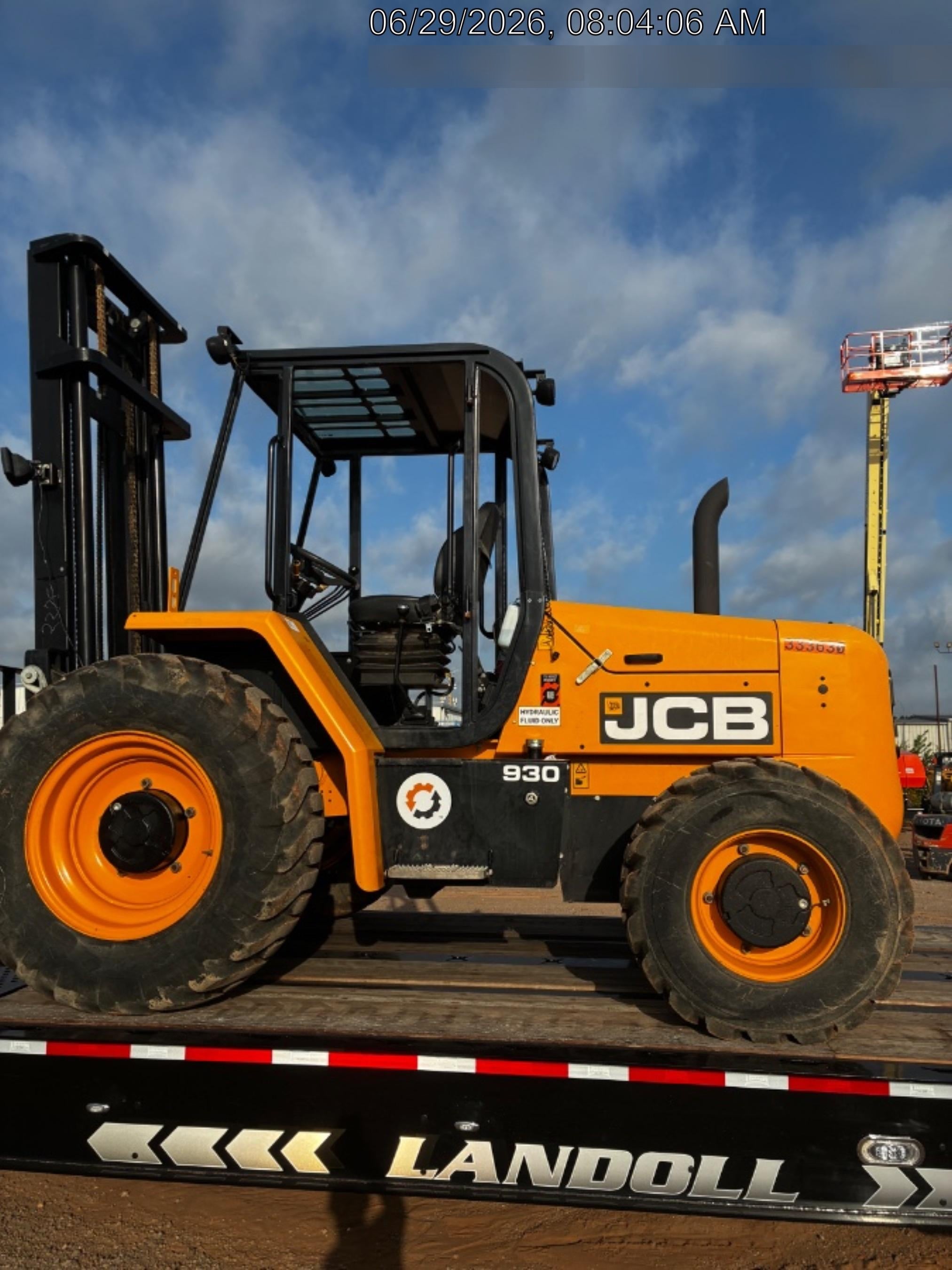 2023 JCB 930-4