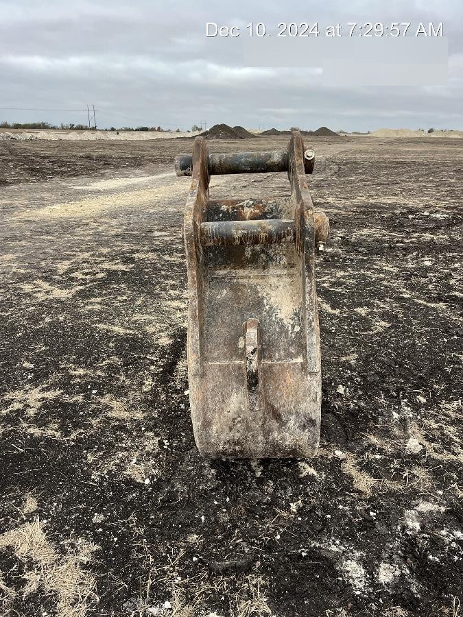 2020 TAG MANUFACTURING 24" V-Bottom Bucket