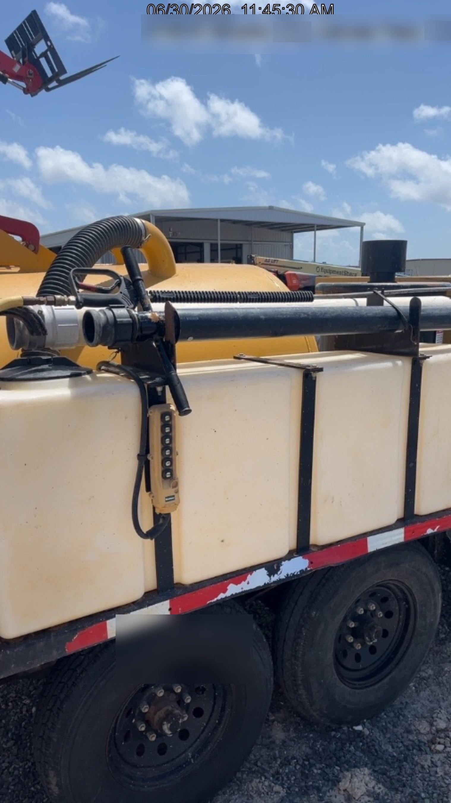 2021 VAC-TRON LP573XDT