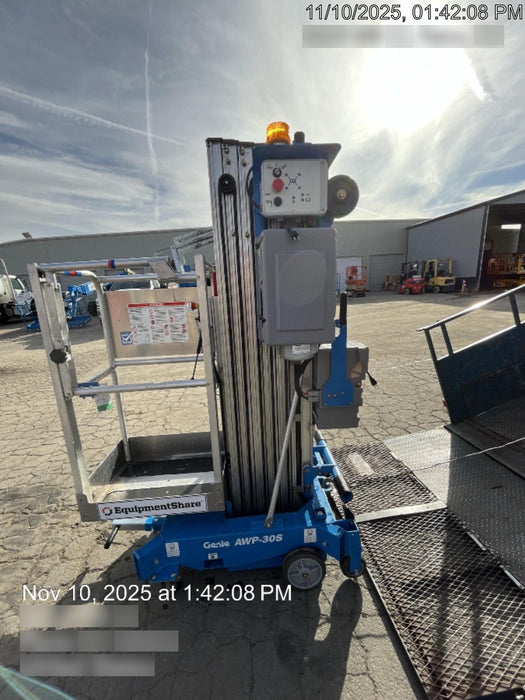 2021 GENIE AWP-30S DC