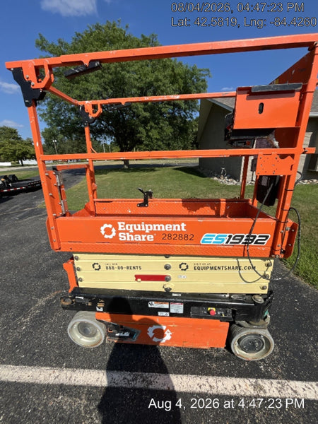 2022 JLG ES1932