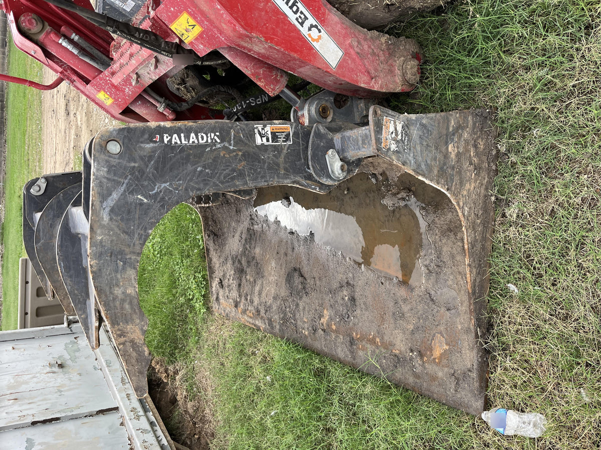 2020 PALADIN 76" Scrap Grapple Bucket - Paladin